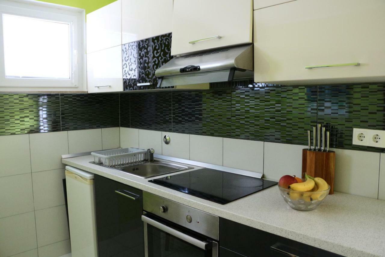 Apartment Mlacic Хвар Экстерьер фото