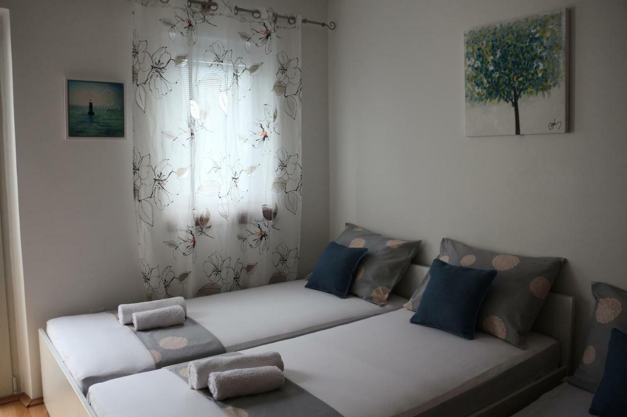 Apartment Mlacic Хвар Экстерьер фото